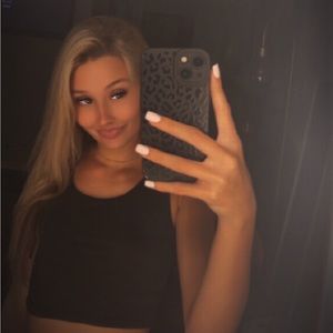 Meet your Posher, Riley